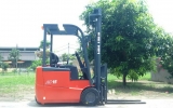 SO SÁNH CÁC LOẠI XE NÂNG HÀNG