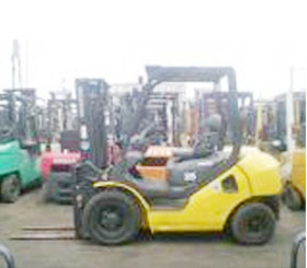 Xe nâng dầu KOMATSU FD15C-18